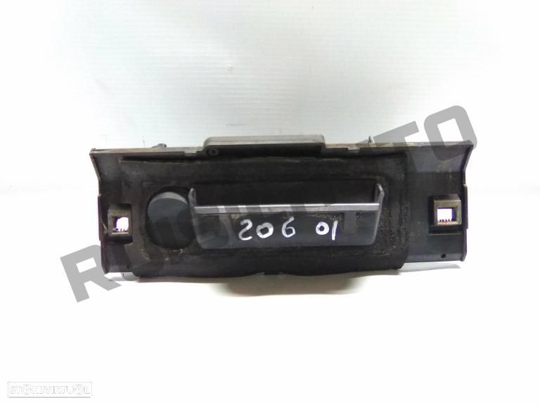 Puxador Exterior Tampa Da Mala  Peugeot 206 [1998_2012] 1.9 D - 1