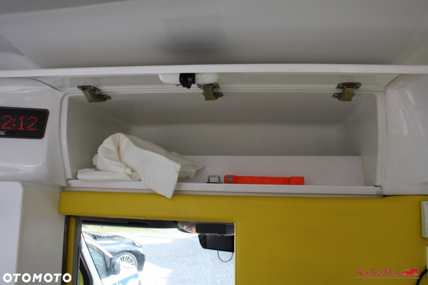 Mercedes-Benz Sprinter - 23