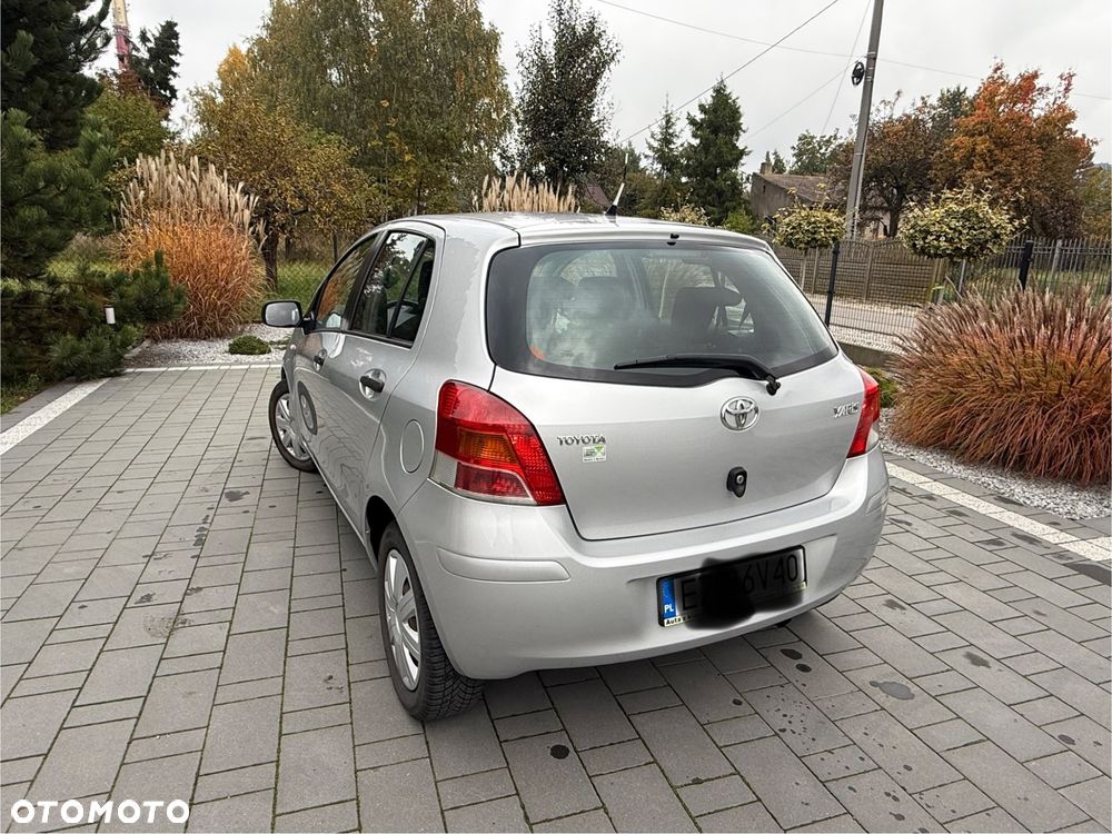 Toyota Yaris 1.33 2010 - 4