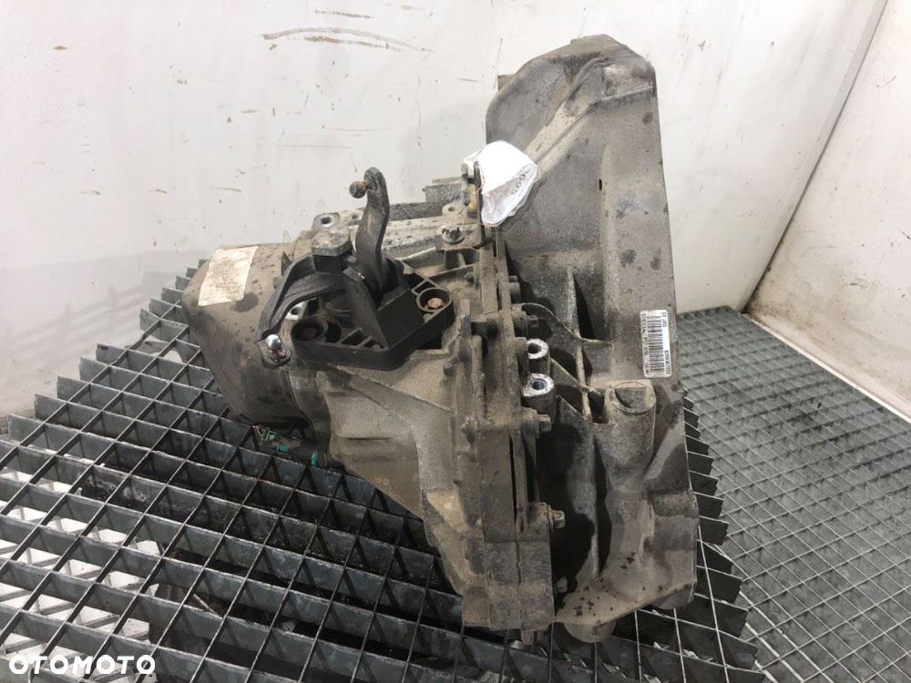 SKRZYNIA BIEGÓW  NISSAN QASHQAI / QASHQAI +2 I (J10, NJ10, JJ10E) 2006 - 2014 1.6 86 kW [117 KM] - 5