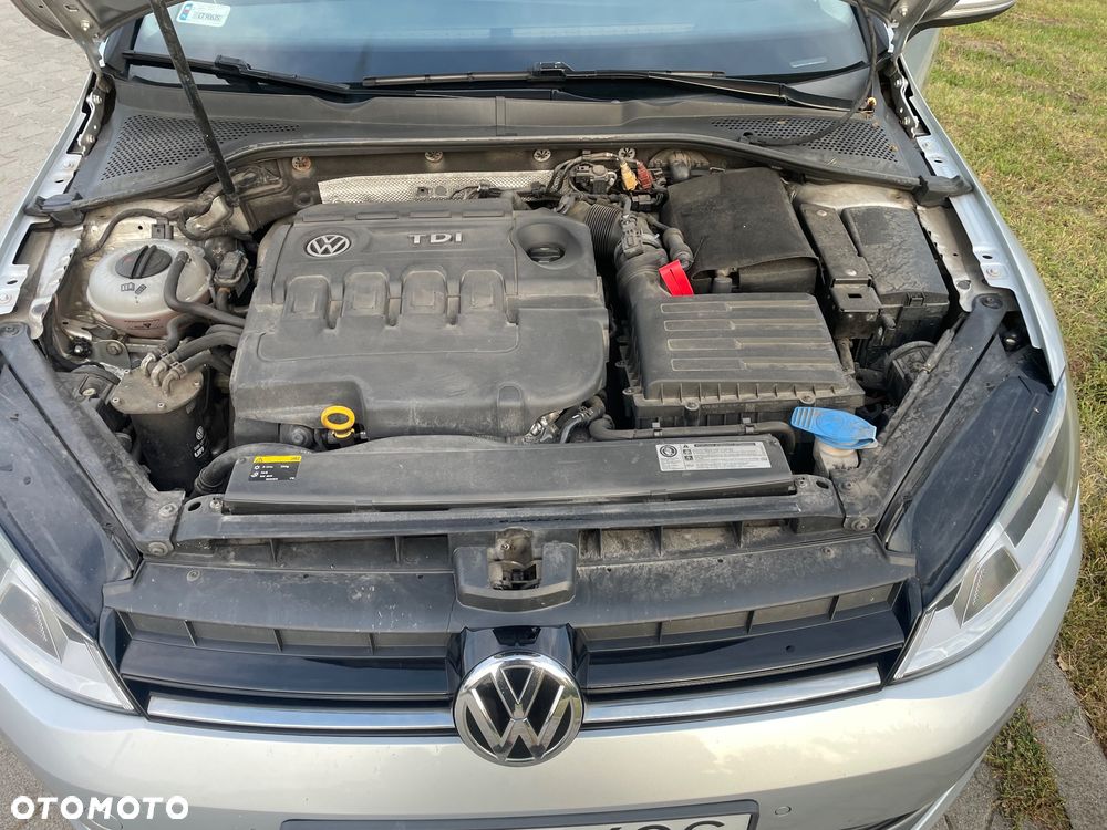 Volkswagen Golf 1.6 TDI BMT Comfortline - 8