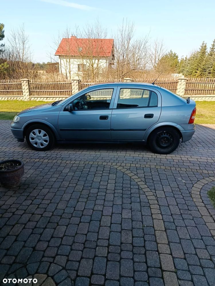 Opel Astra - 8