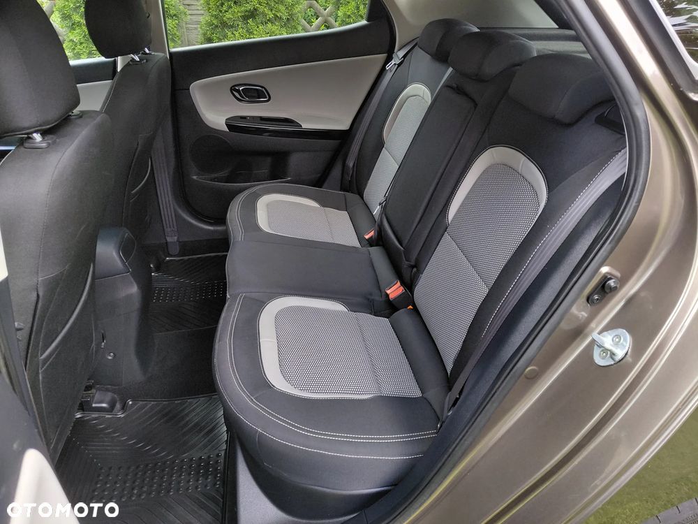 Kia Ceed 1.6 GDI ISG Spirit - 15