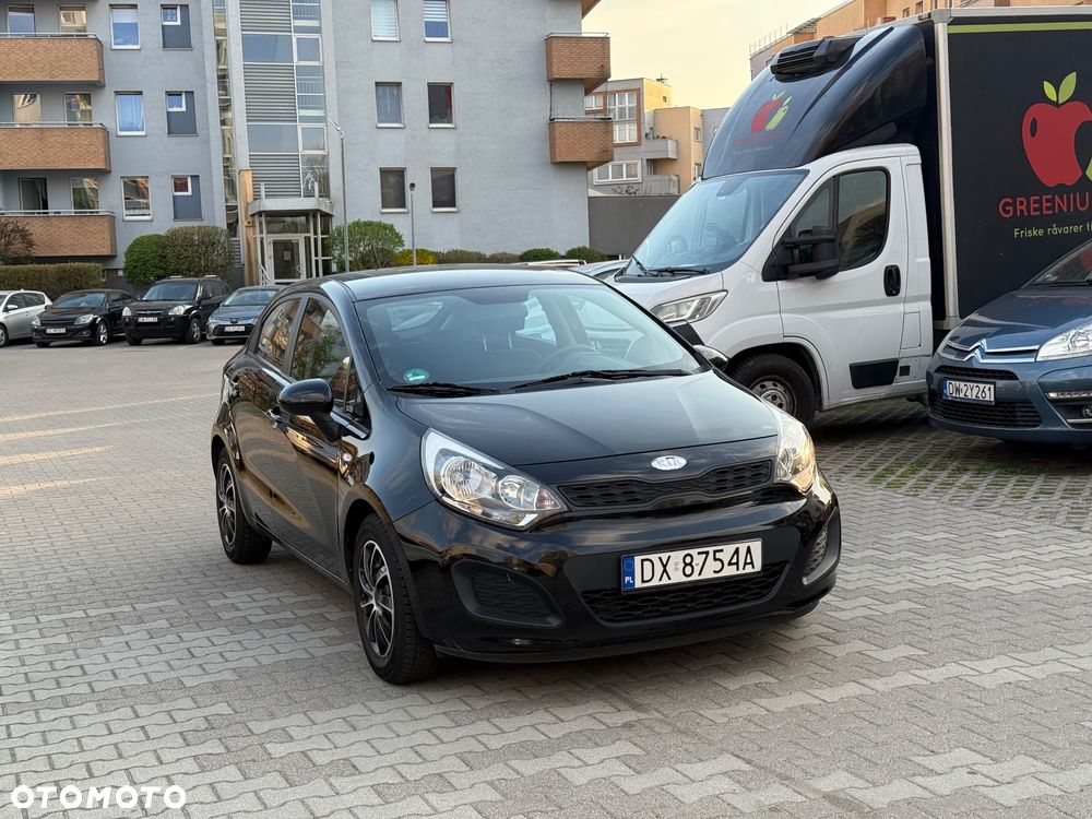 Kia Rio 1.2 Attract - 11