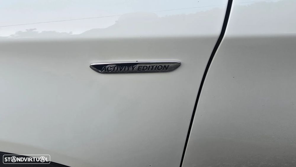 Mercedes-Benz GLA 180 - 9