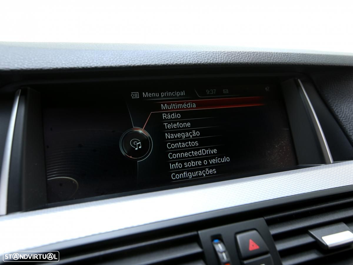 BMW 520 - 24