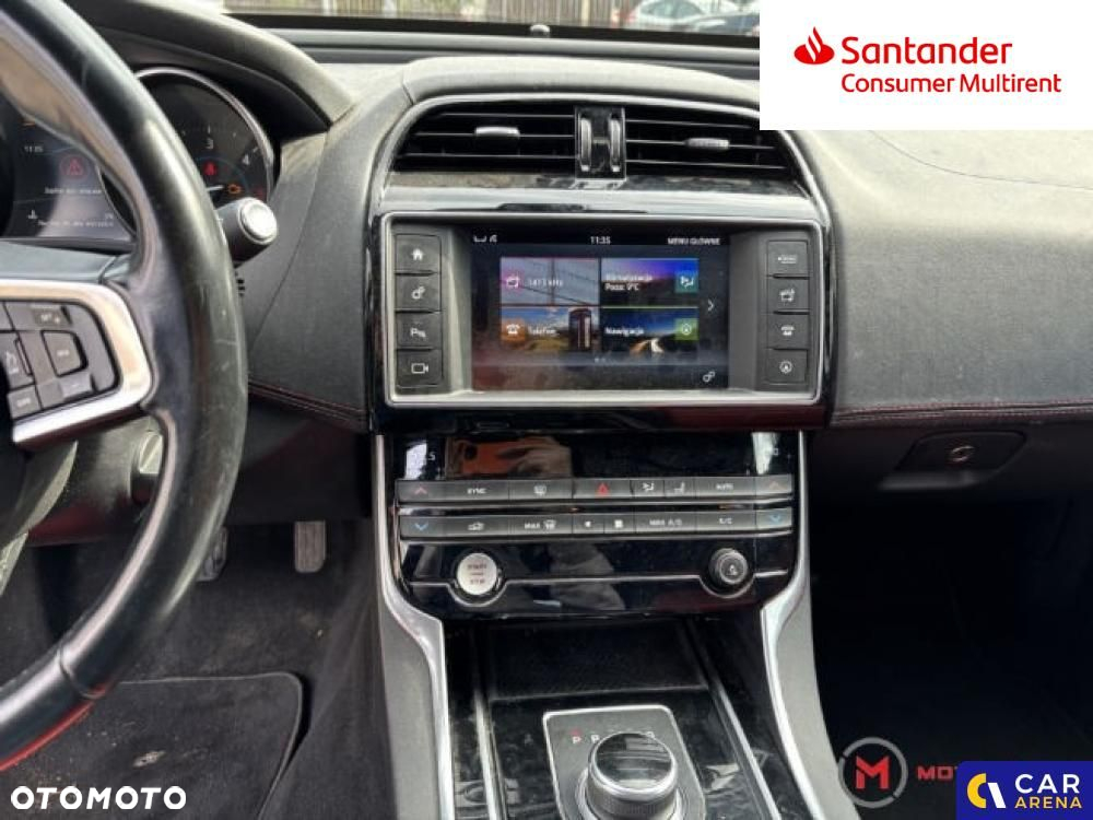 Jaguar XE - 29