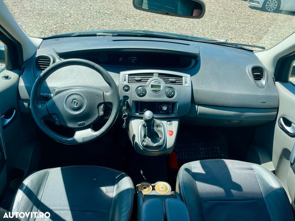 Renault Scenic 1.5 dCi Dynamique - 8