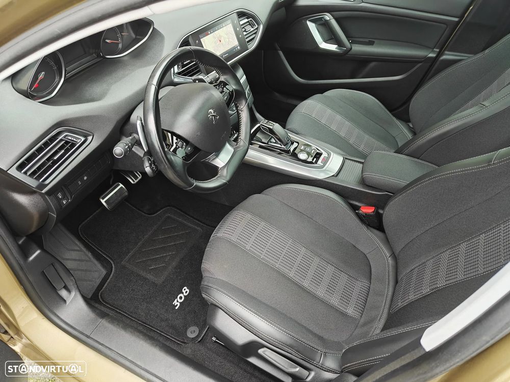 Peugeot 308 1.2 PureTech Allure Pack EAT8 - 10