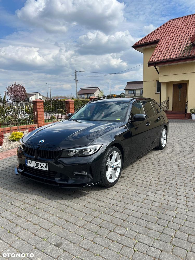BMW Seria 3 320d Sport Line - 9