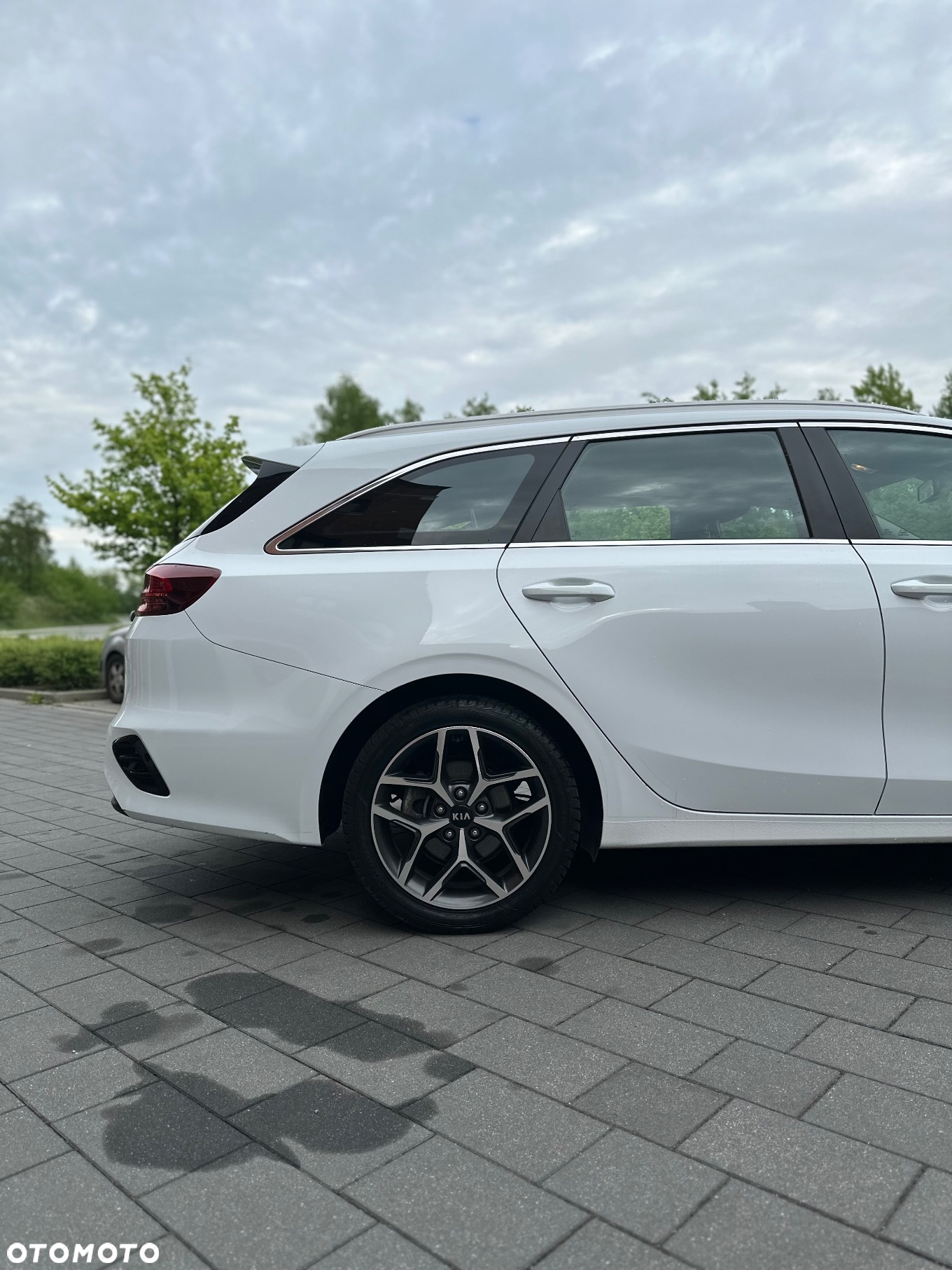 Kia Ceed 1.6 CRDi (48V Mild-Hybrid) DCT7 Spirit - 25