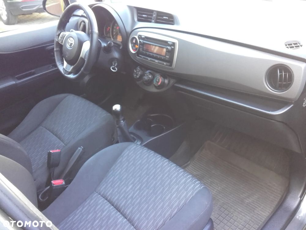 Toyota Yaris - 20