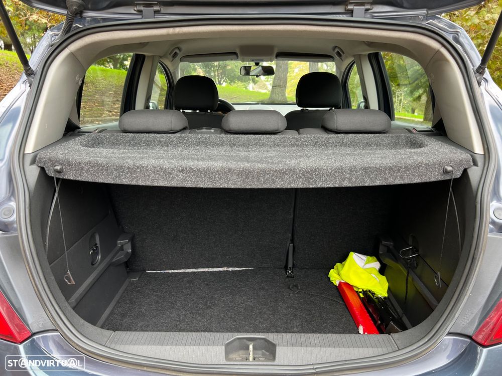 Opel Corsa 1.2 Twinport Enjoy - 10