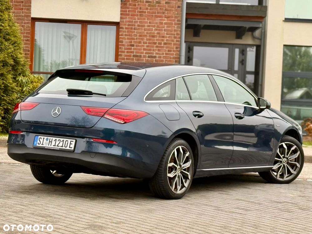 Mercedes-Benz CLA 250 e 8G-DCT Special Edition - 15