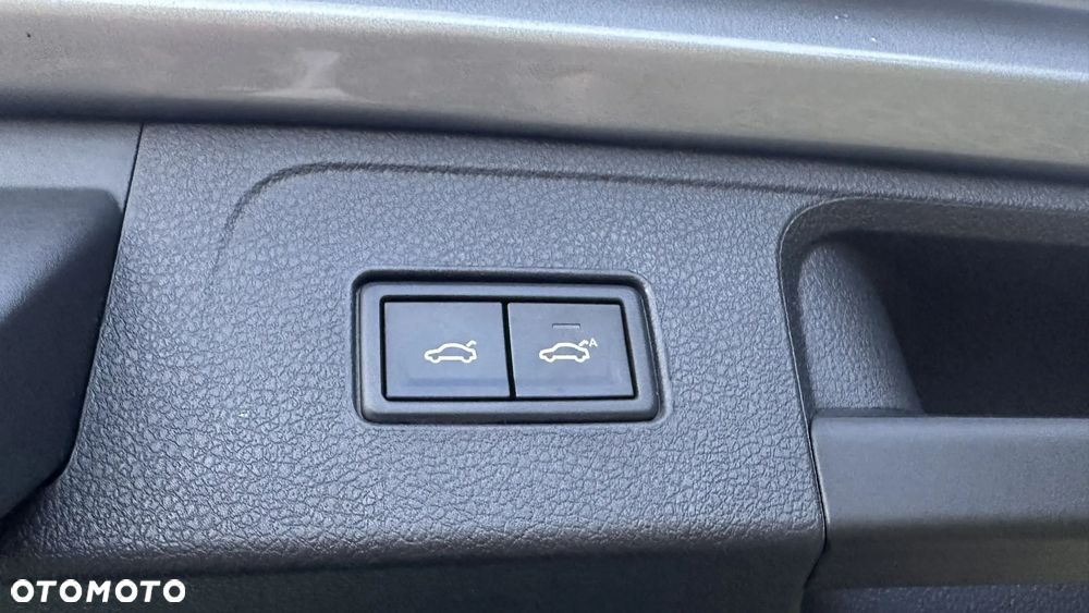 Volkswagen Passat 1.5 TSI EVO Elegance DSG - 17