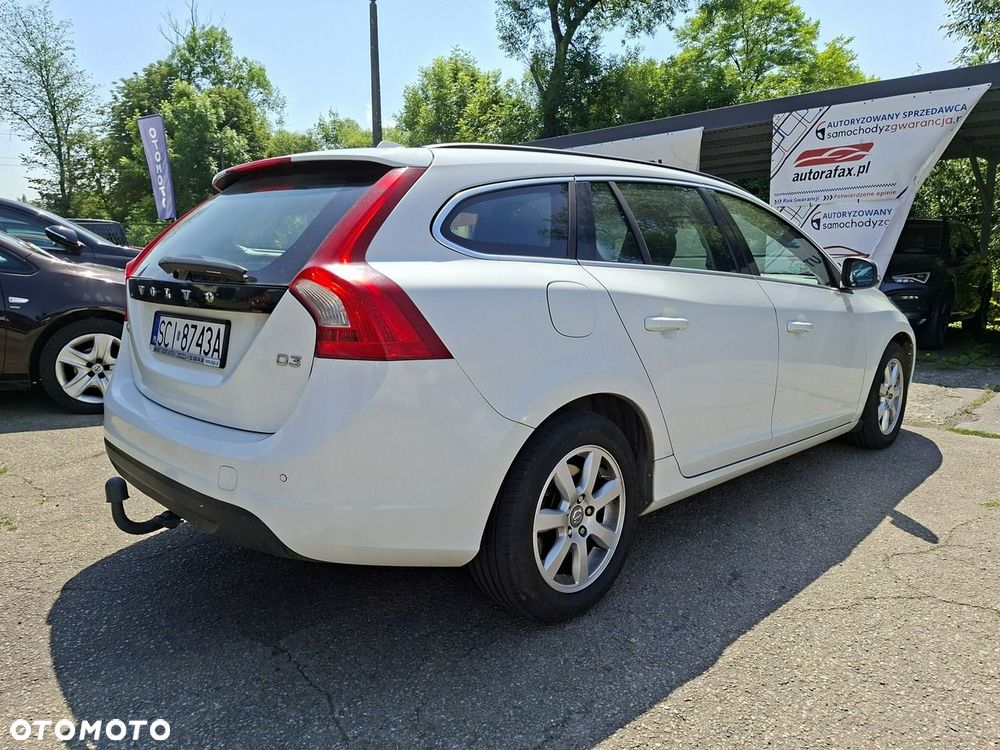 Volvo V60 D3 Momentum - 11