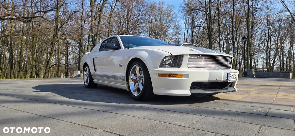 Ford Mustang - 2