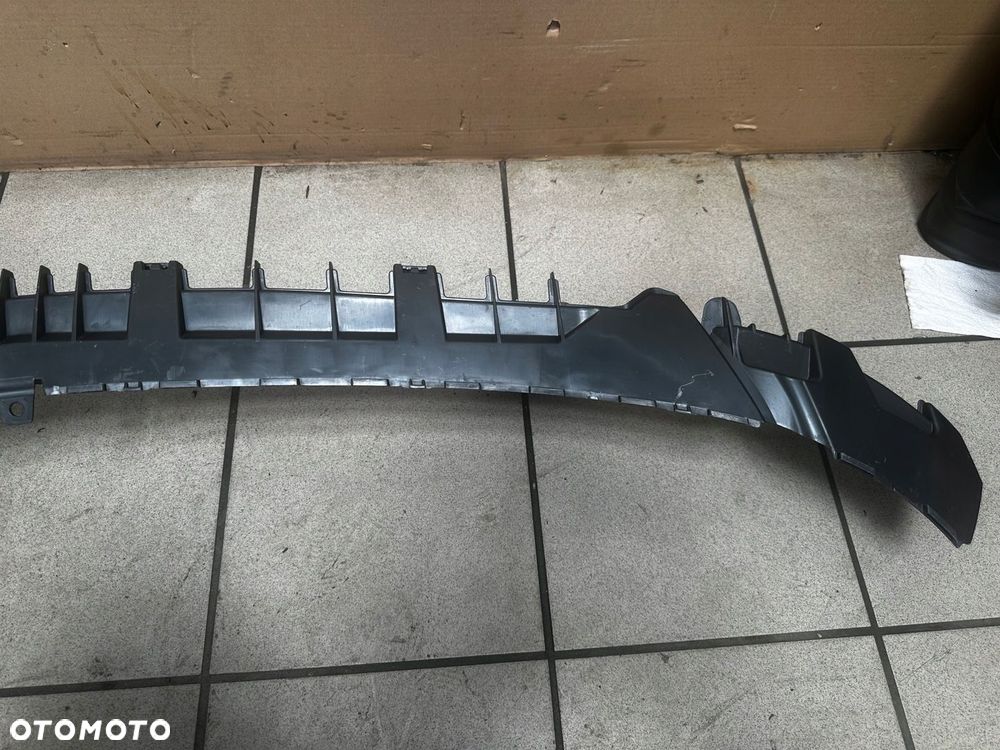 ŚLIZG WZMOCNIENIE ZDERZAKA PRZÓD MERCEDES W206 C KLASA 21- - 9