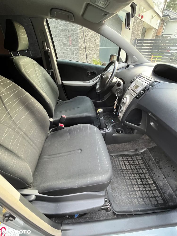 Toyota Yaris 1.3 Luna - 14