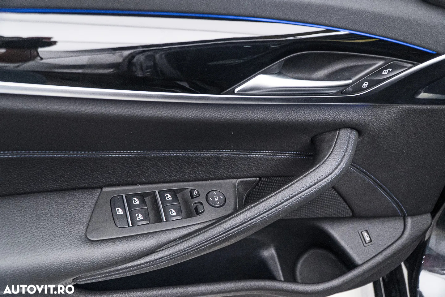 BMW Seria 5 520d Aut. M Sport Edition - 33