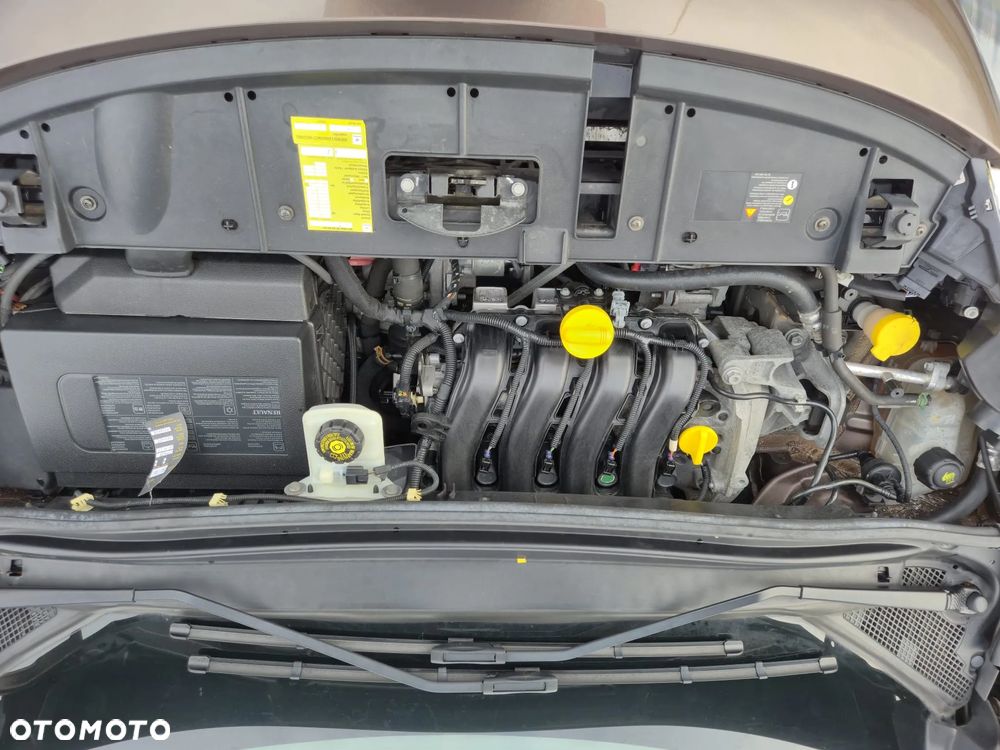 Renault Scenic 1.6 16V 110 Dynamique - 29