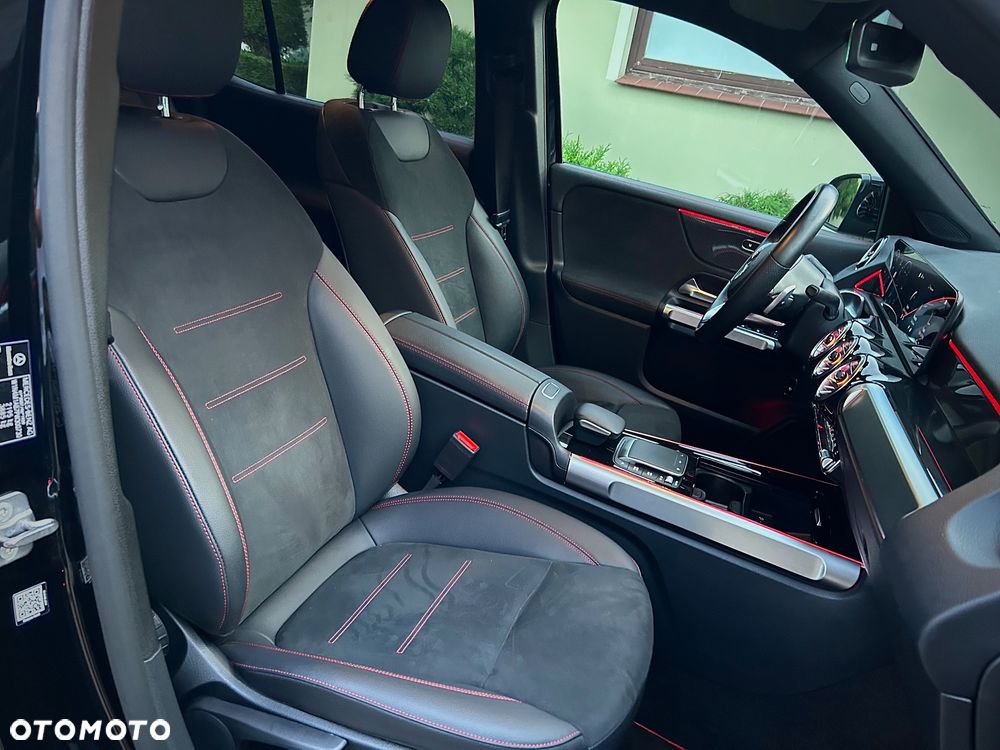Mercedes-Benz GLB 200 d AMG Line 8G-DCT - 20