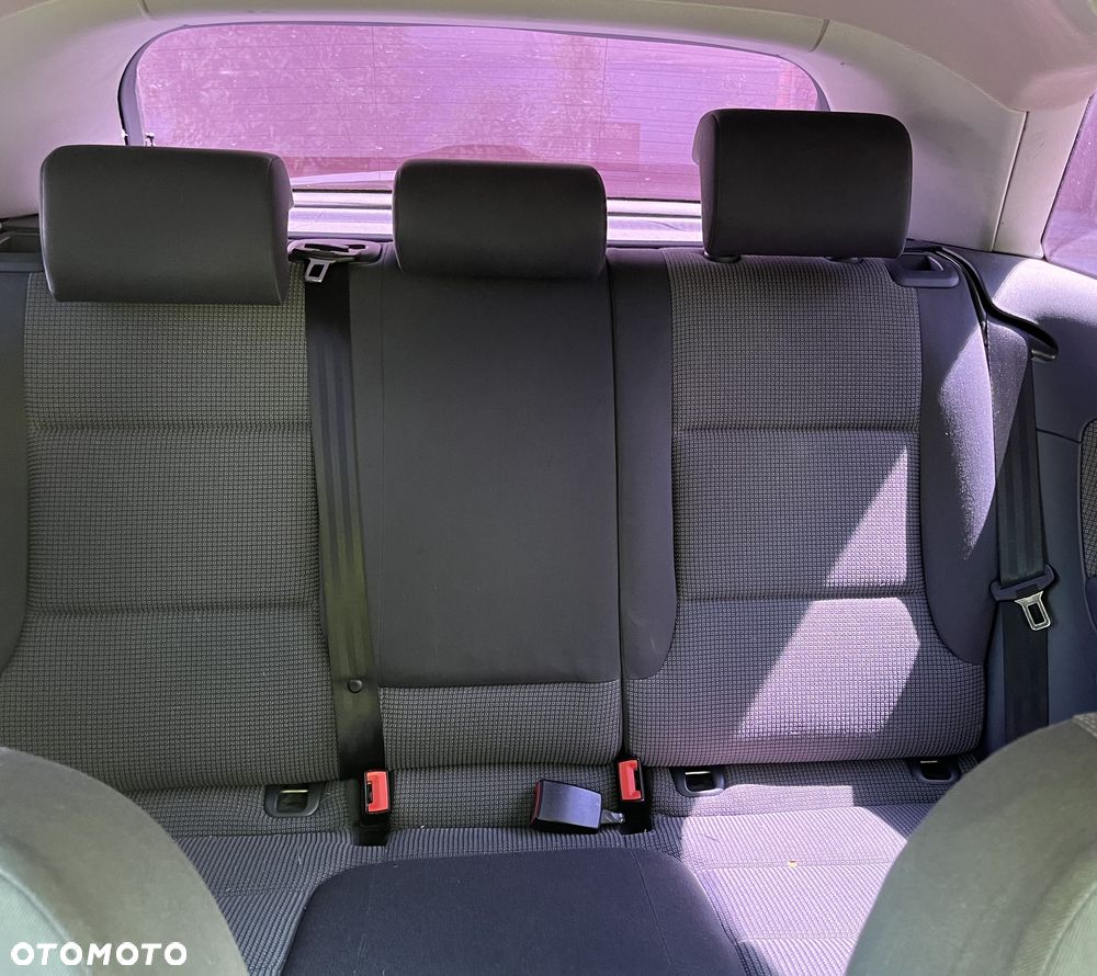 Audi A3 3-drzwiowe 1.6 Ambiente - 9