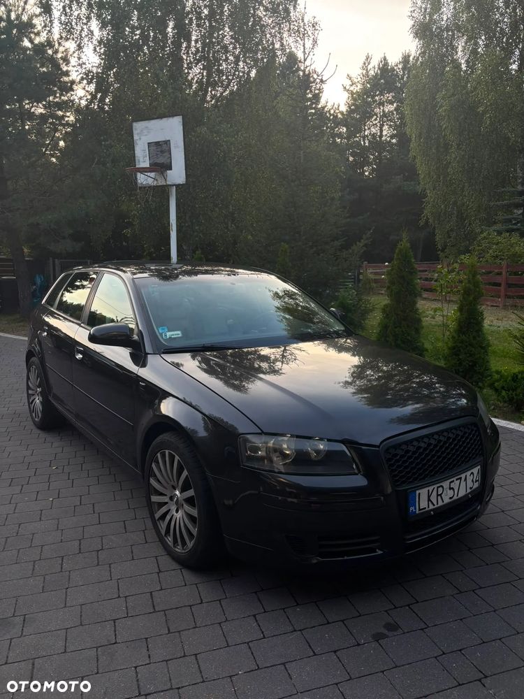 Audi A3 Sportback - 1