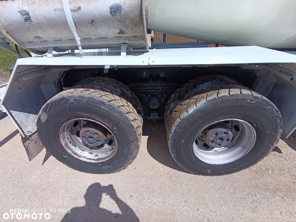 Scania P380 Liebherr 9/10 m3 - 12