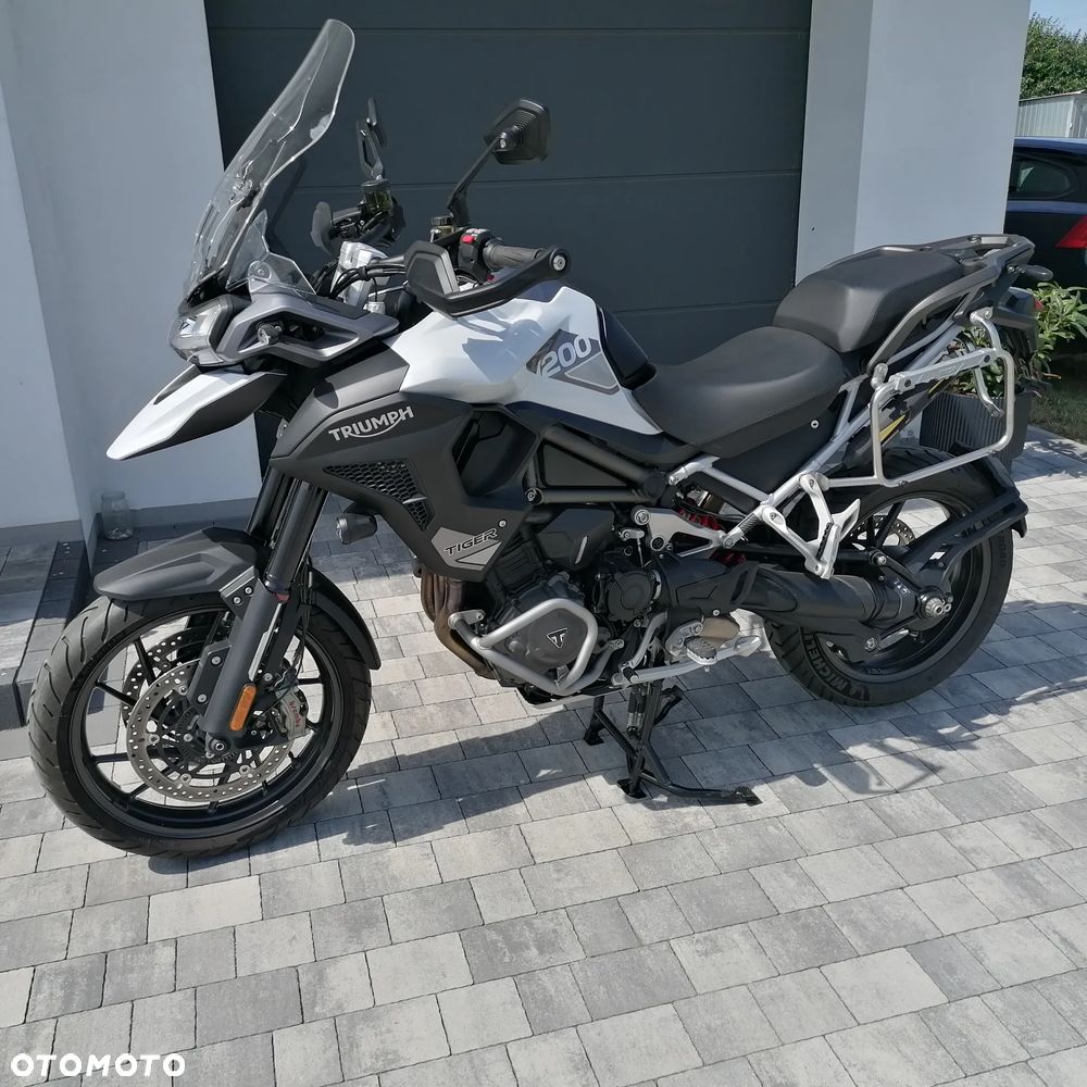 Triumph Tiger - 1