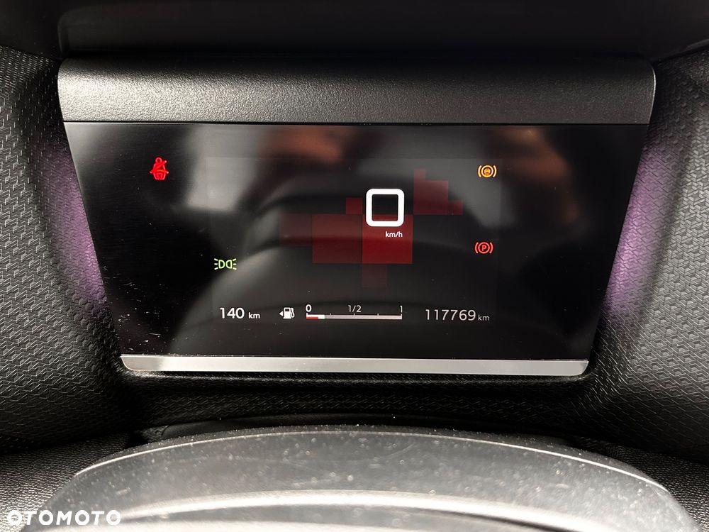 Citroën C4 BlueHDi 110 Stop&Start FEEL PACK - 35
