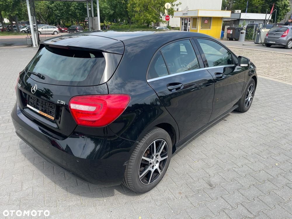 Mercedes-Benz Klasa A 180 d BlueEFFICIENCY Edition Style - 3