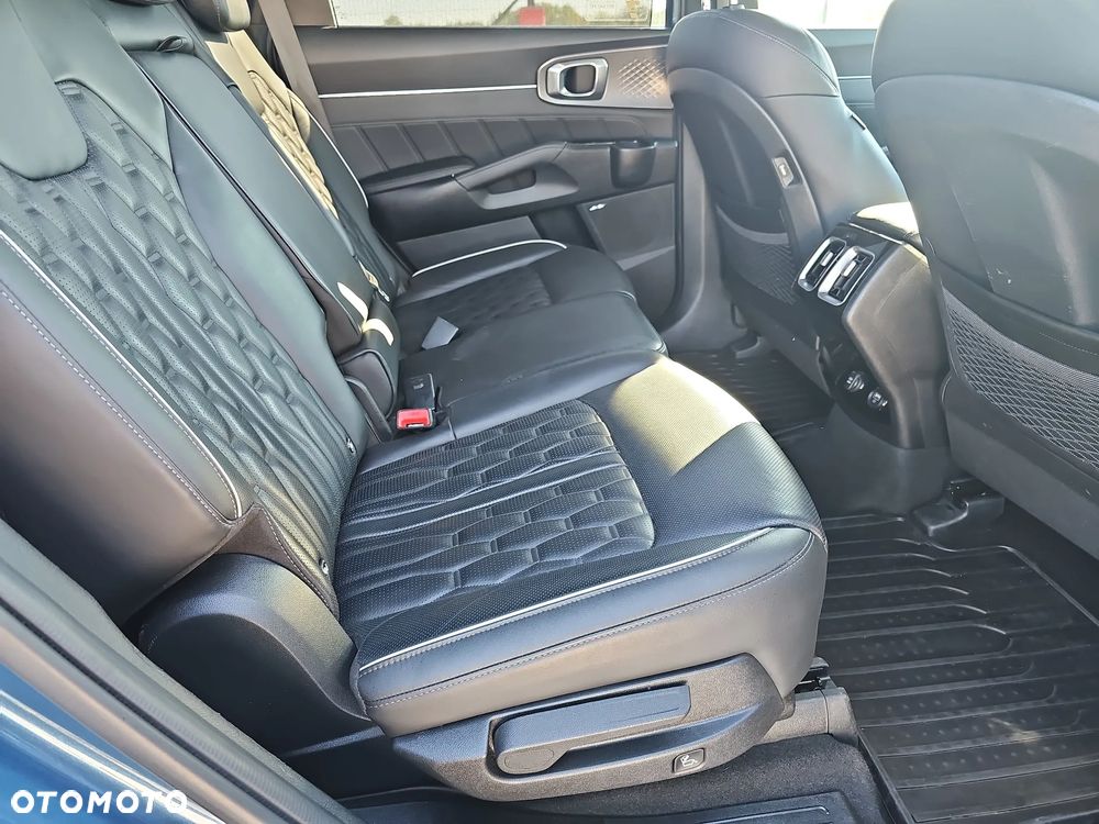 Kia Sorento - 22