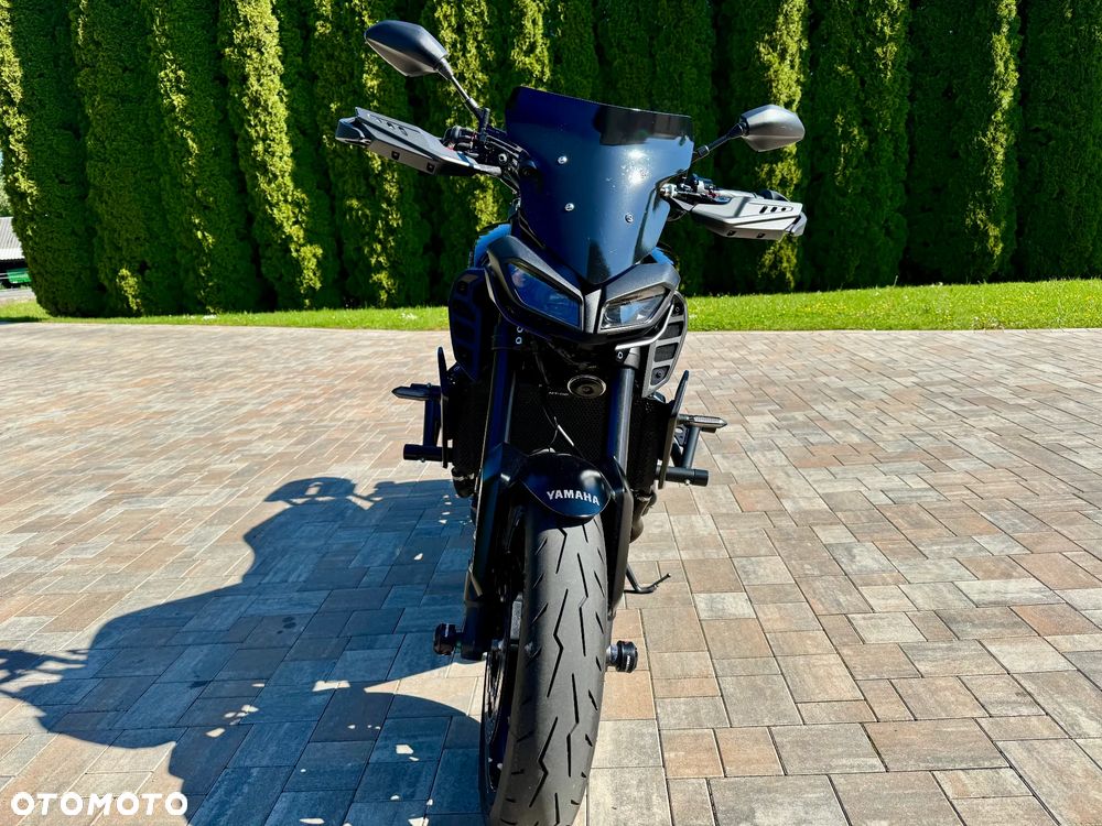 Yamaha MT - 3