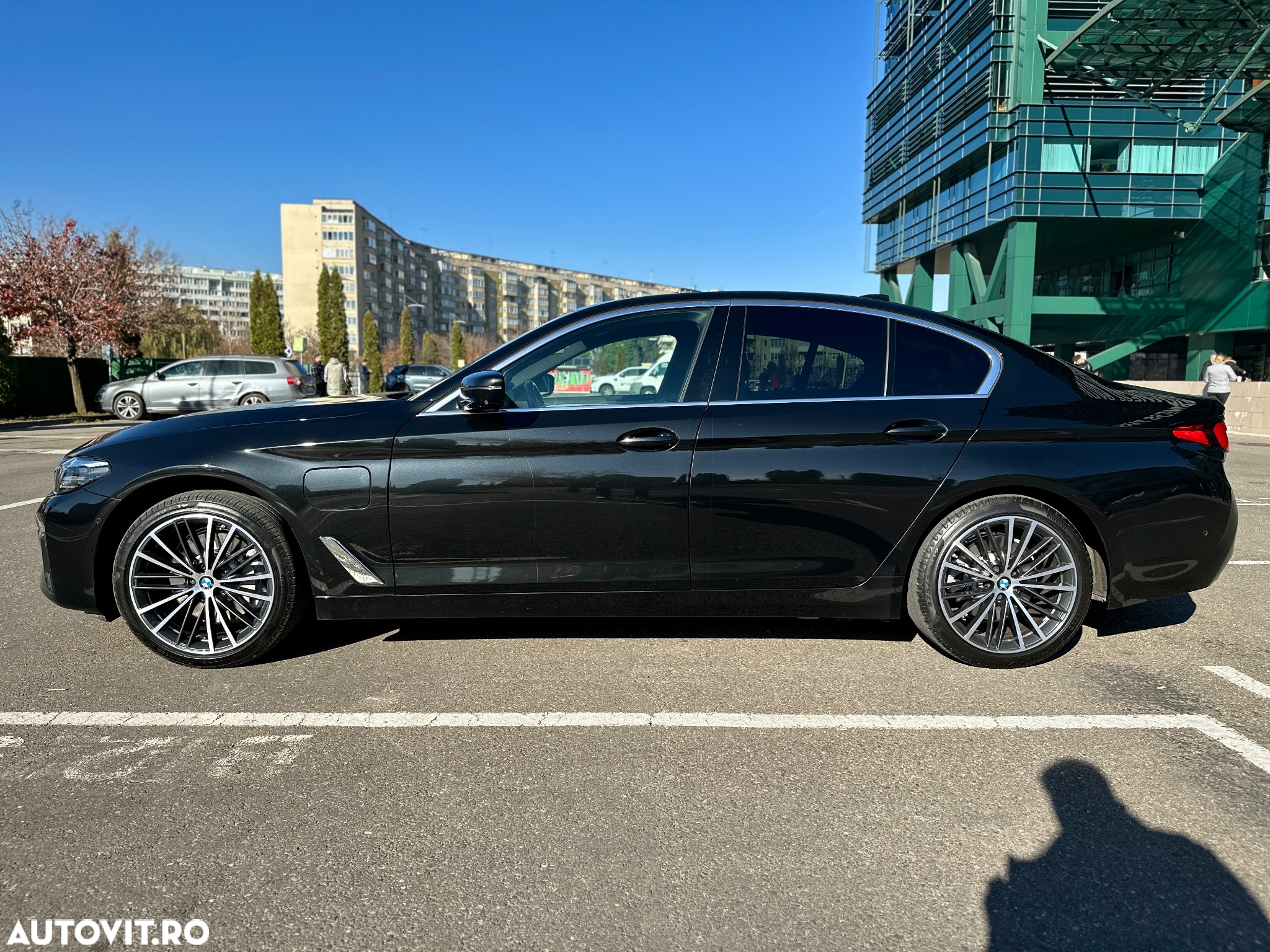 BMW Seria 5 530e xDrive AT PHEV - 4