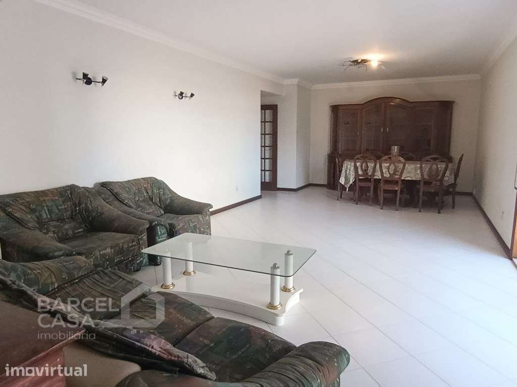 T3+1 no centro da cidade de Barcelos - Grande imagem: 5/19