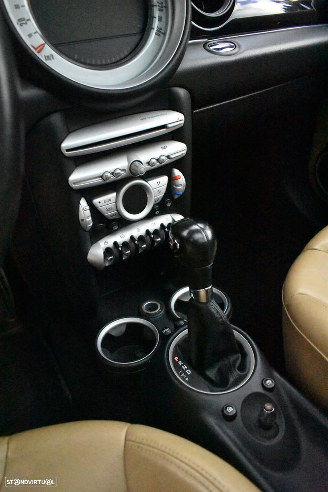 MINI 3 Portas Cooper S Aut. - 12
