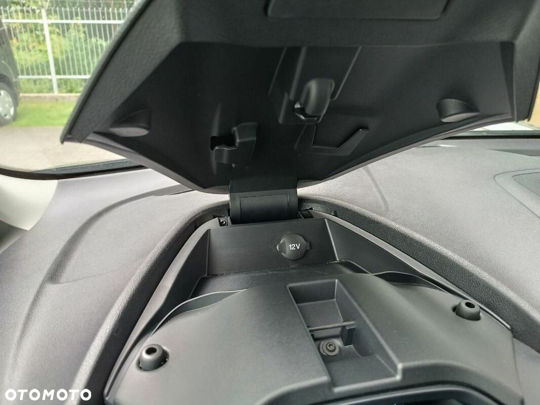 Ford Tourneo Connect - 27
