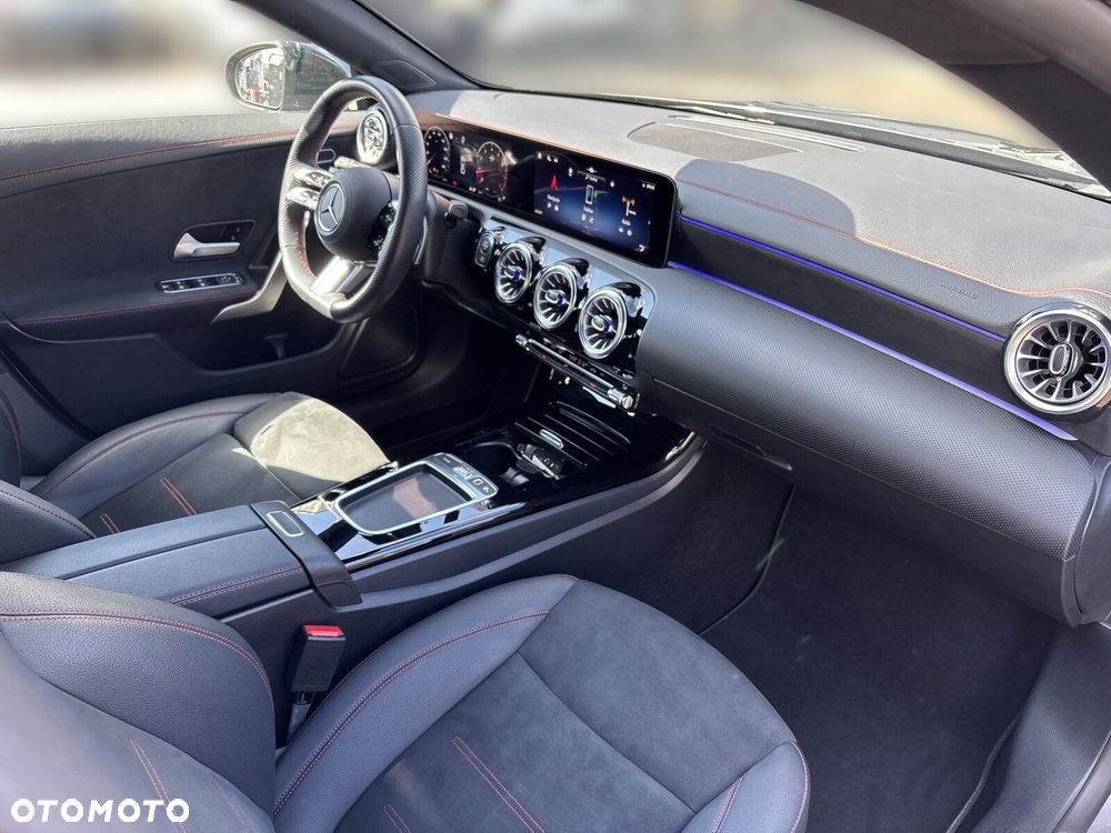 Mercedes-Benz CLA - 18