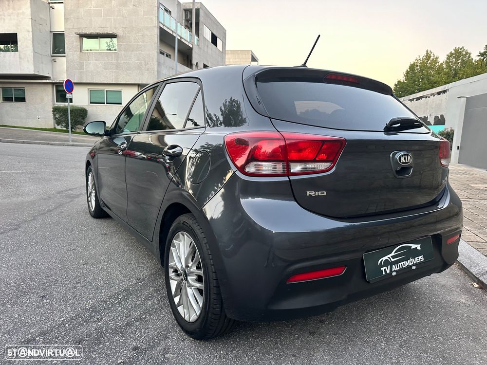 Kia Rio 1.4 CRDi TX Prime - 10