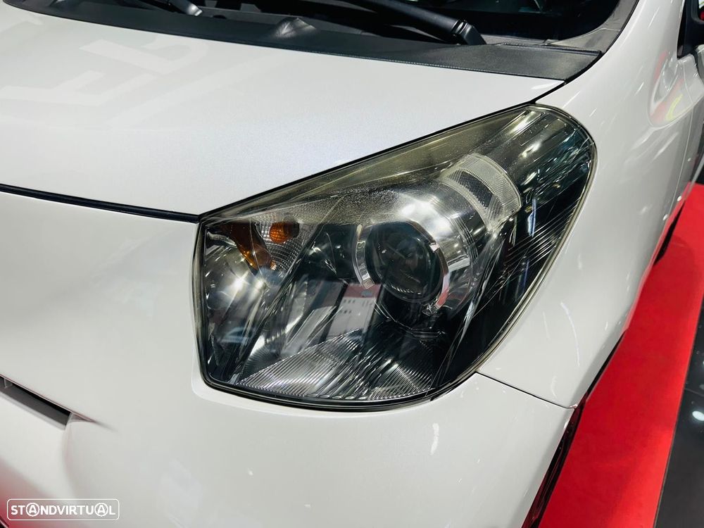 Toyota iQ 1.4 D-4D 2 EP+NAVI+Bluetooth - 20