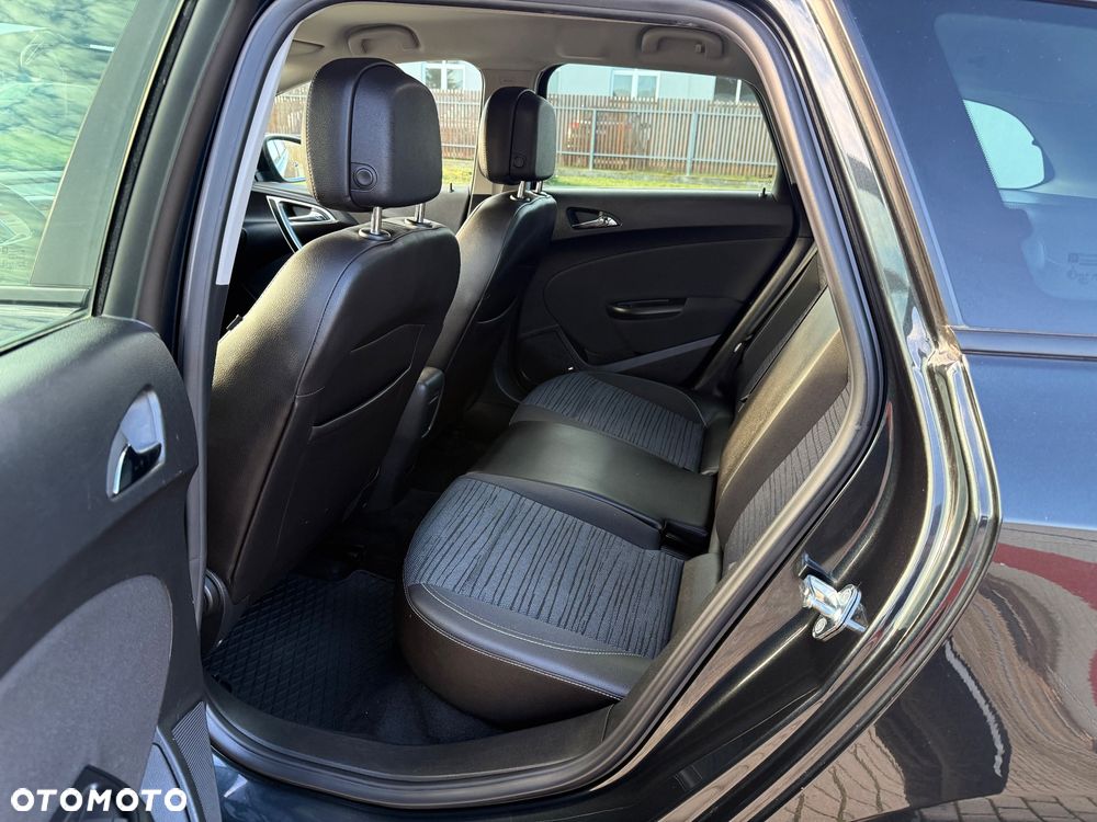 Opel Astra 1.4 T Energy EU6 - 17