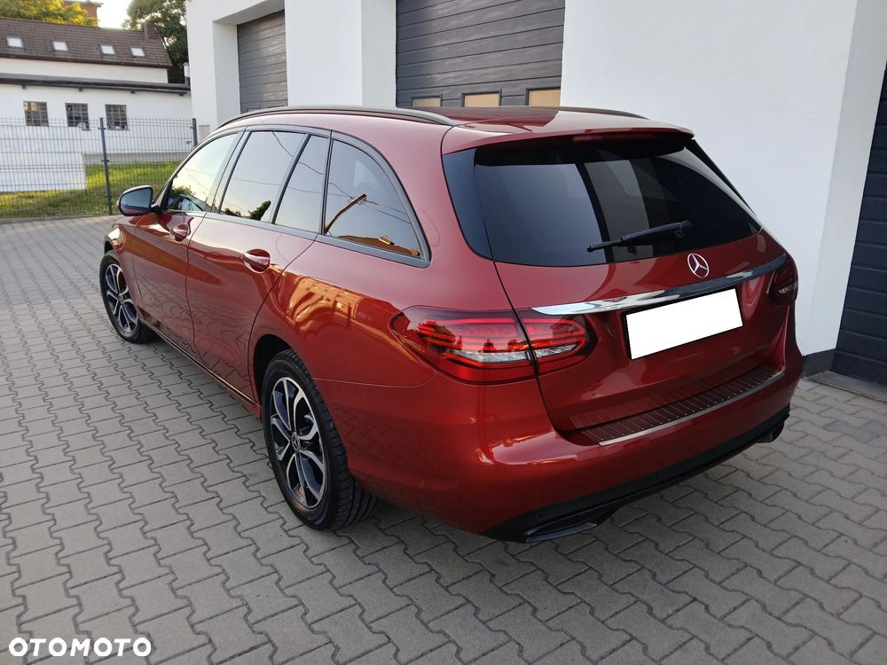 Mercedes-Benz Klasa C 220 d 4MATIC 9G-TRONIC - 29
