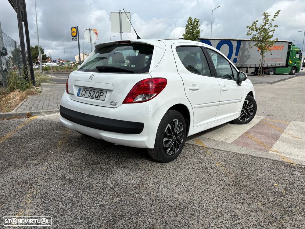 Peugeot 207 90 HDi FAP (Blue Lion) 99G - 5