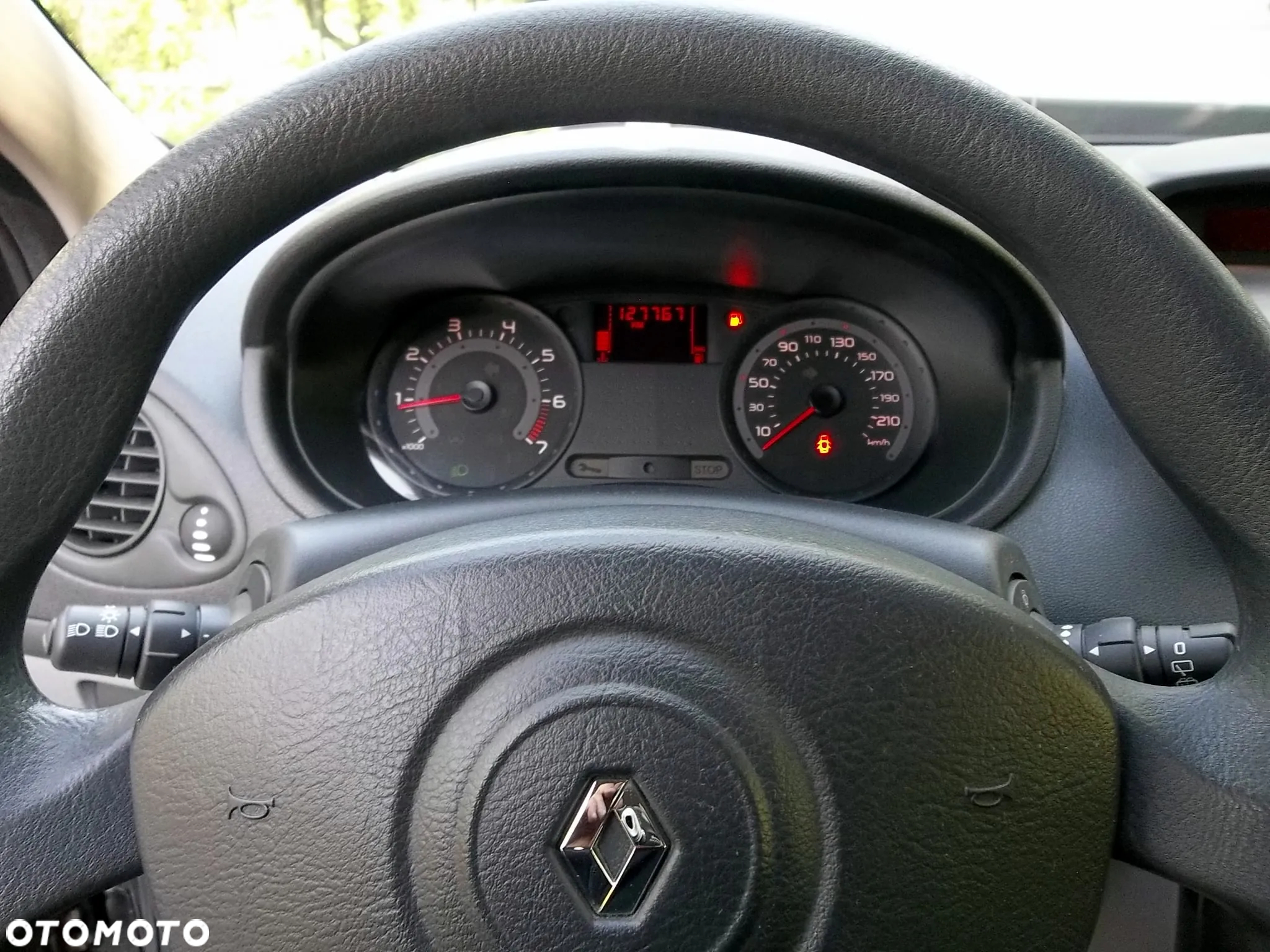 Renault Clio 1.2 16V 75 nightDay - 10