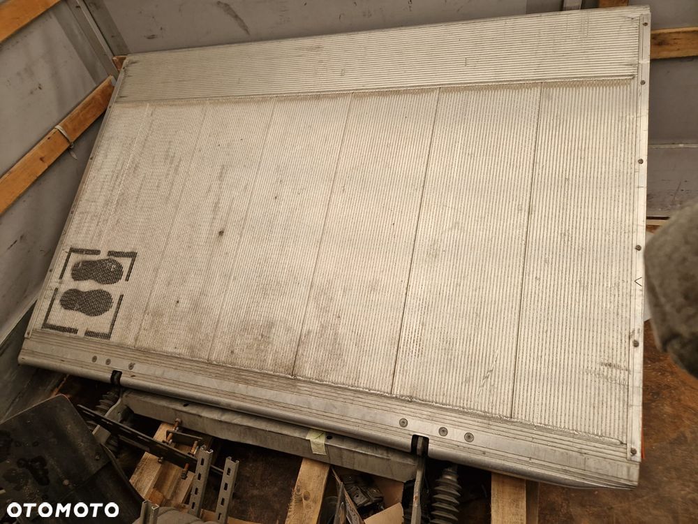 Mercedes-Benz Sprinter 319 Sypialka Led - 18