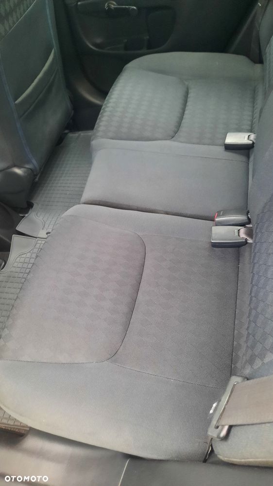 Honda Civic 1.4i S - 9