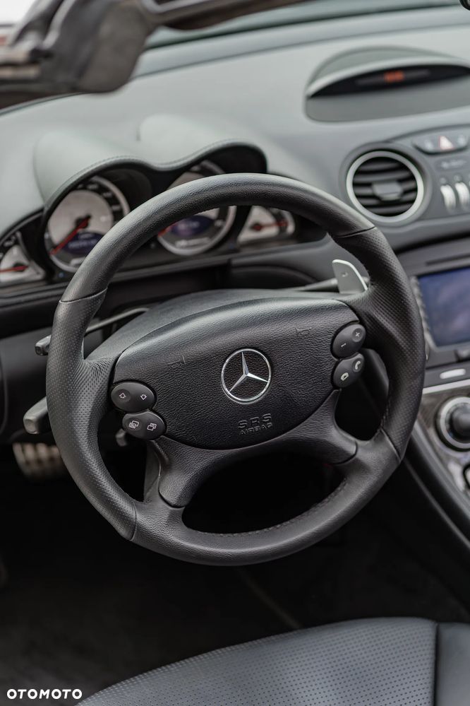 Mercedes-Benz SL 55 AMG - 23