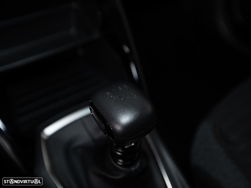 Peugeot 208 1.2 PureTech Active Pack — fotografia 18