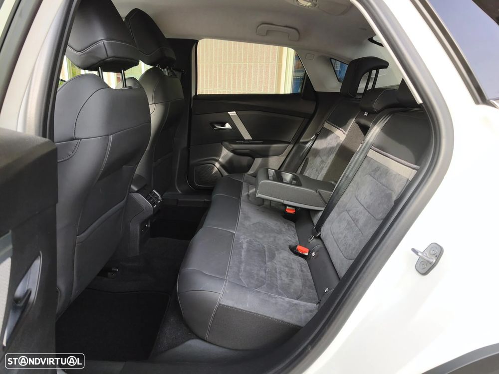 Citroën e-C4 X 54 kWh E-Series Collection - 11